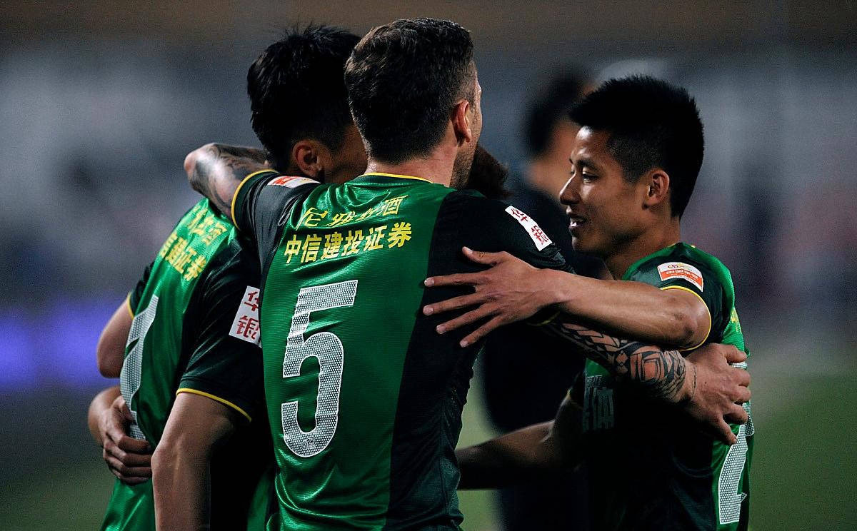 yabo亚博体育下载关于冲刺阶段欧冠焦点战，上海申花战术微调，气氛紧张，细节决定成败的信息